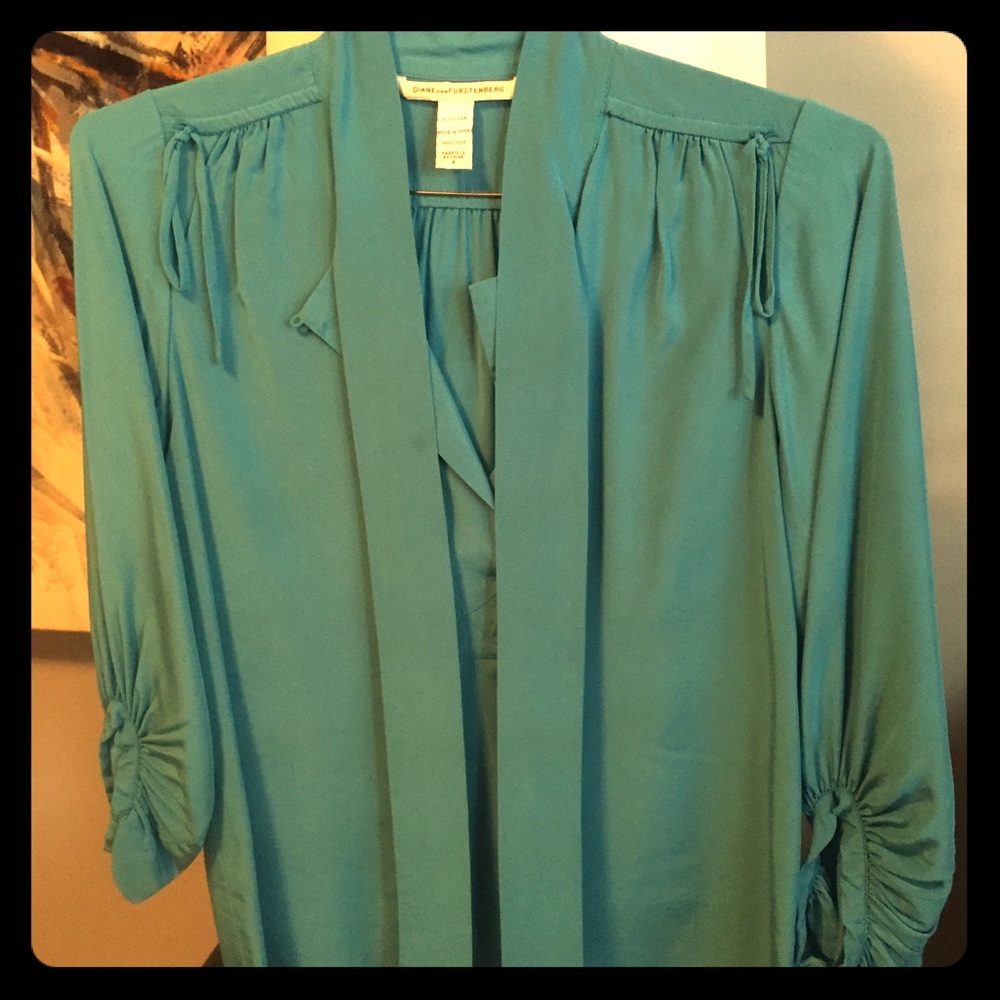 Diane von Furstenberg silk ballon sleeves top